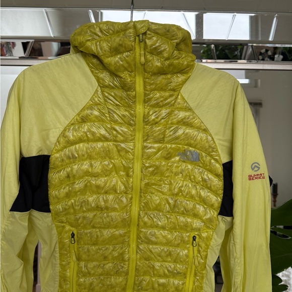 North Face Summit Series Running Jacket - Picture 3 of 6
